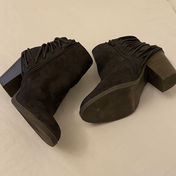 CANDIE’S 7.5 Cabootscoot Black Distressed Ankle Boots Zip Chunky Block Heels - Picture 6 of 11